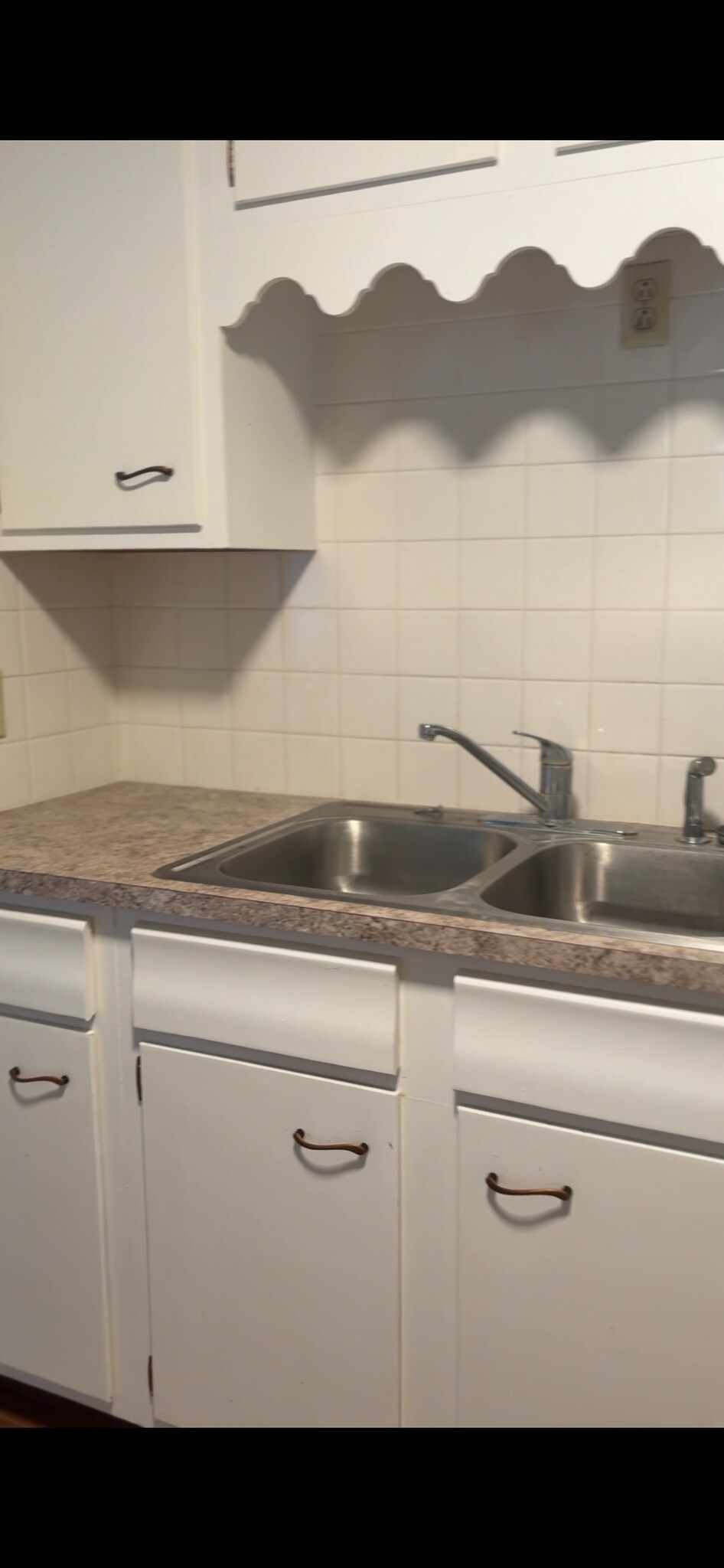 Building Photo - 1128 Chew Rd