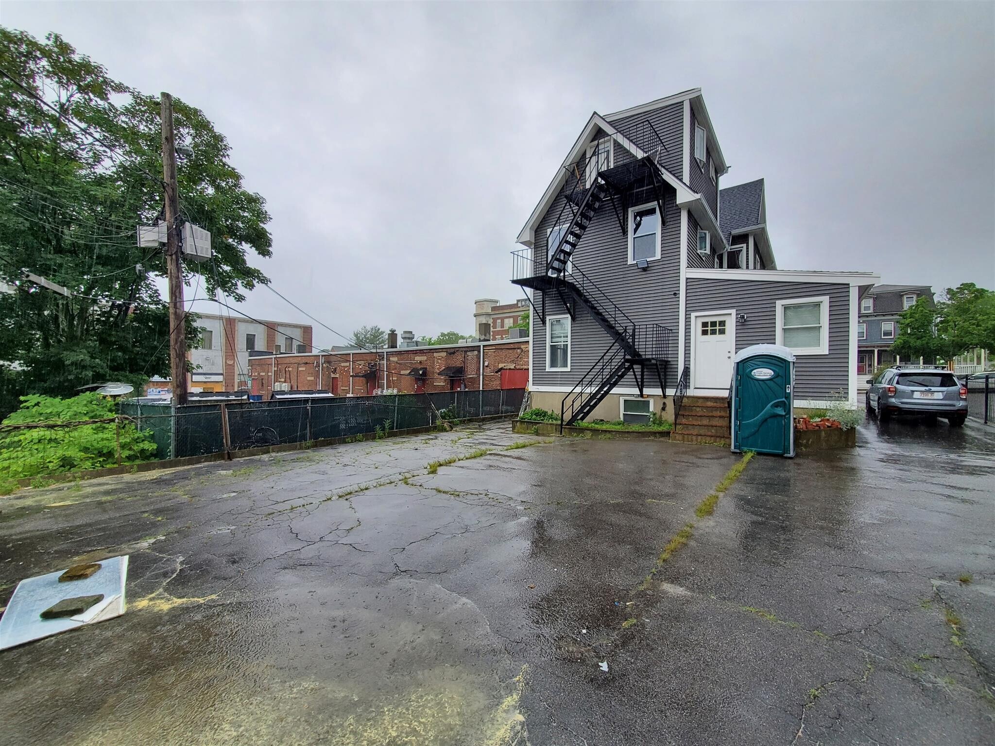 Building Photo - 145 Highland Ave