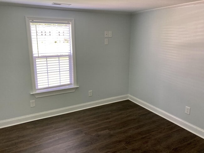 Building Photo - 168 Elise S Jones Rd