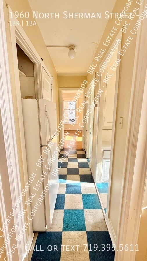 Building Photo - 1960 Sherman St