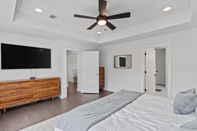 Building Photo - Spacious East Austin Home for Rent