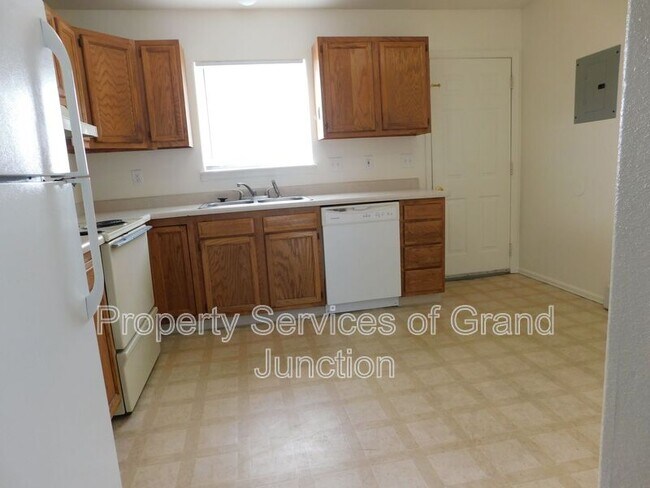 Building Photo - 433 Pendleton St