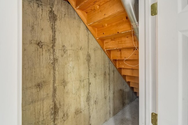 Building Photo - 5004 E Hinsdale Pl