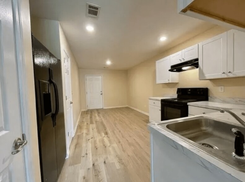 Collins Vineyard Townhomes I Eat In Kitchens - Collins Vineyard | Townhome Living in Griffin, GA