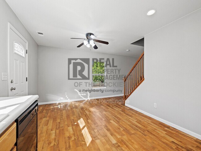 Building Photo - 6803 Brittany Dr