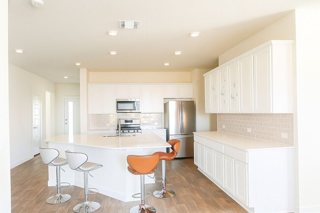Building Photo - 3013 Louris Ln