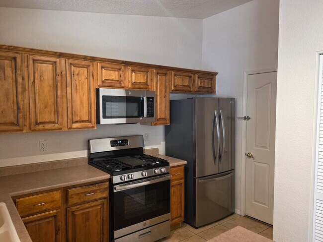 Building Photo - 959 Buena Vista Dr