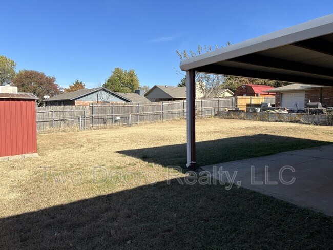 Building Photo - 1513 Parkwoods Terrace