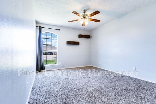 Building Photo - 1222 Elmo Ln