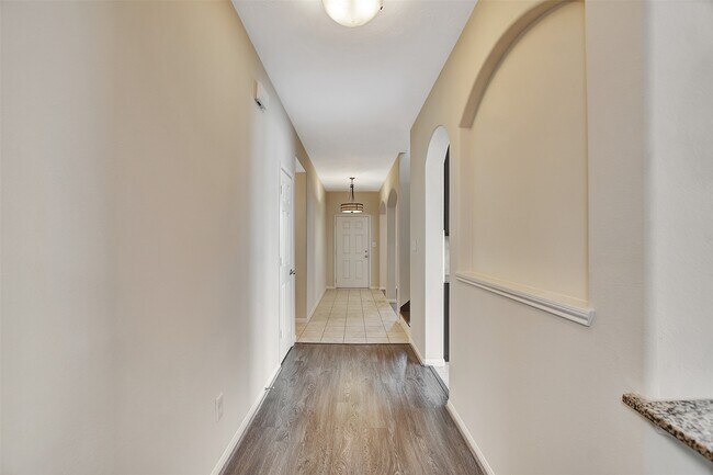 Building Photo - 15103 Sun Glaze Ct