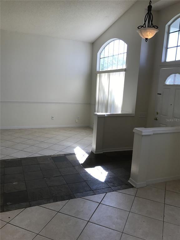 Building Photo - 1800 Shadow Pine Ct
