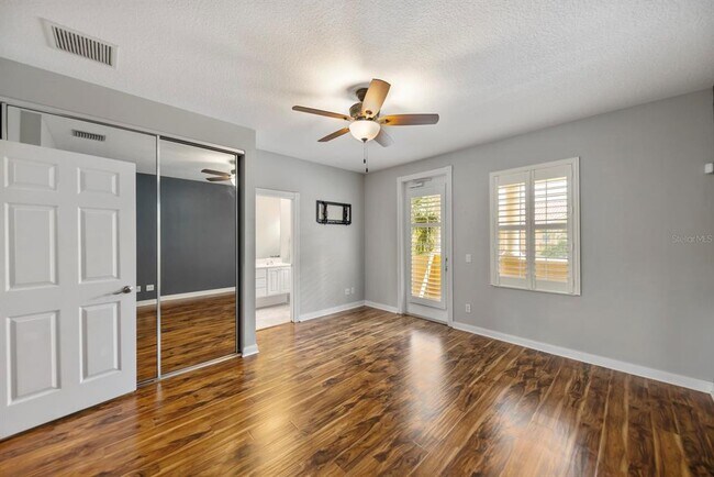 Building Photo - 1633 Napoli Dr W