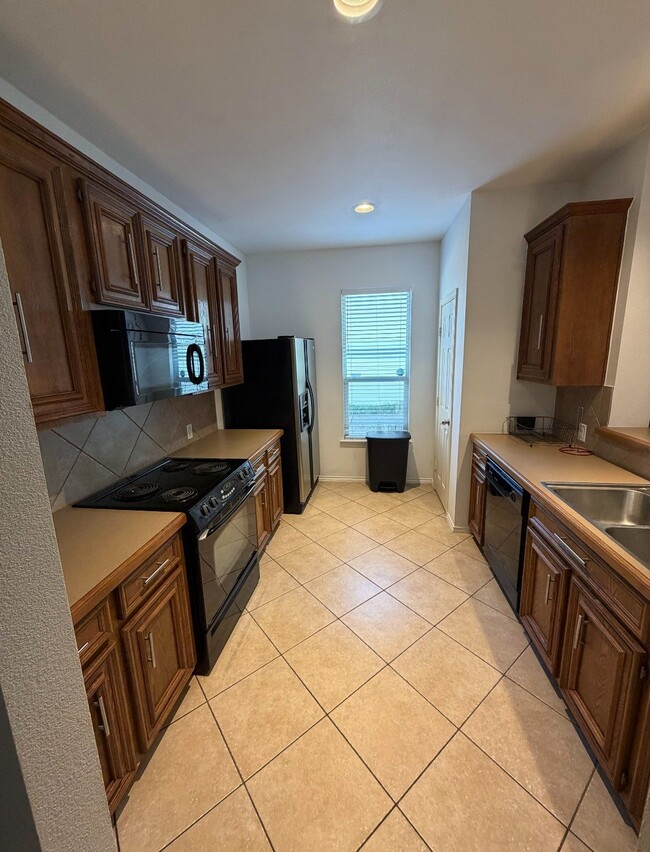 Building Photo - 4514 Plum Creek Forest Ln