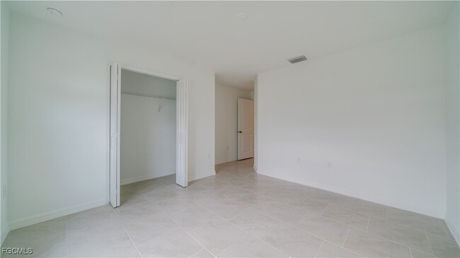 Building Photo - 4019 San Clemente Ct