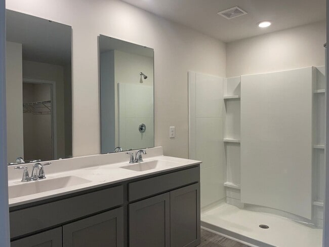 Building Photo - **COMING SOON ** Conway - 4 Bedroom / 2 Bathroom House