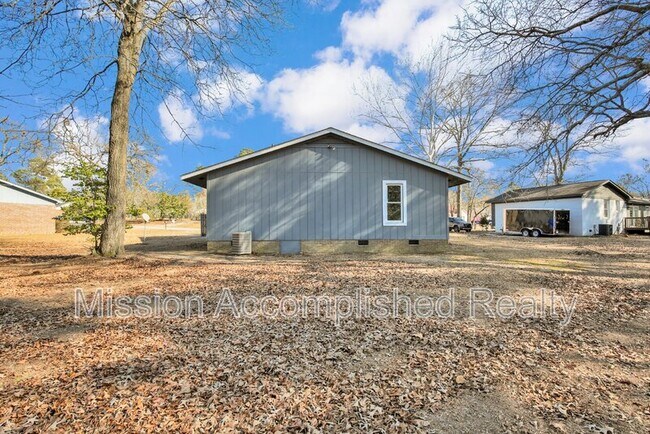 Building Photo - 7345 Pebblebrook Dr