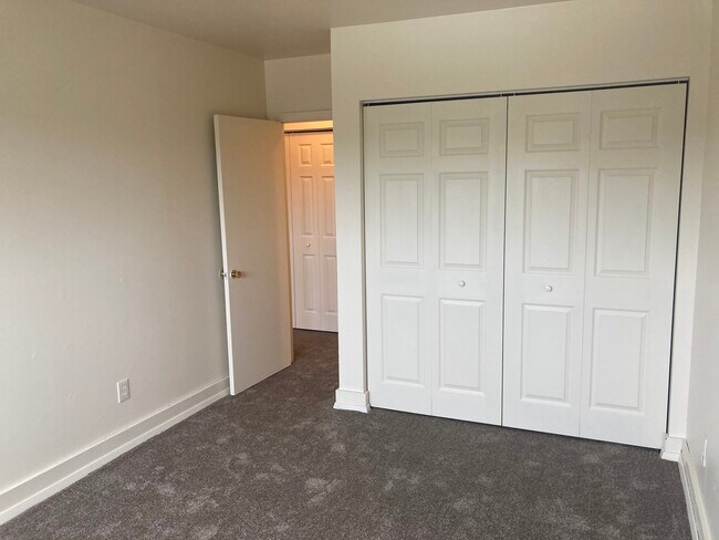 Bedroom 1 - 620 6th Ave