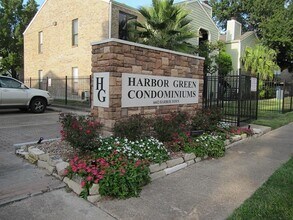 Building Photo - 6602 Harbor Town Dr