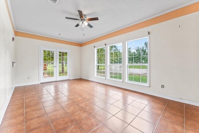 Building Photo - 10 Lowery Ln