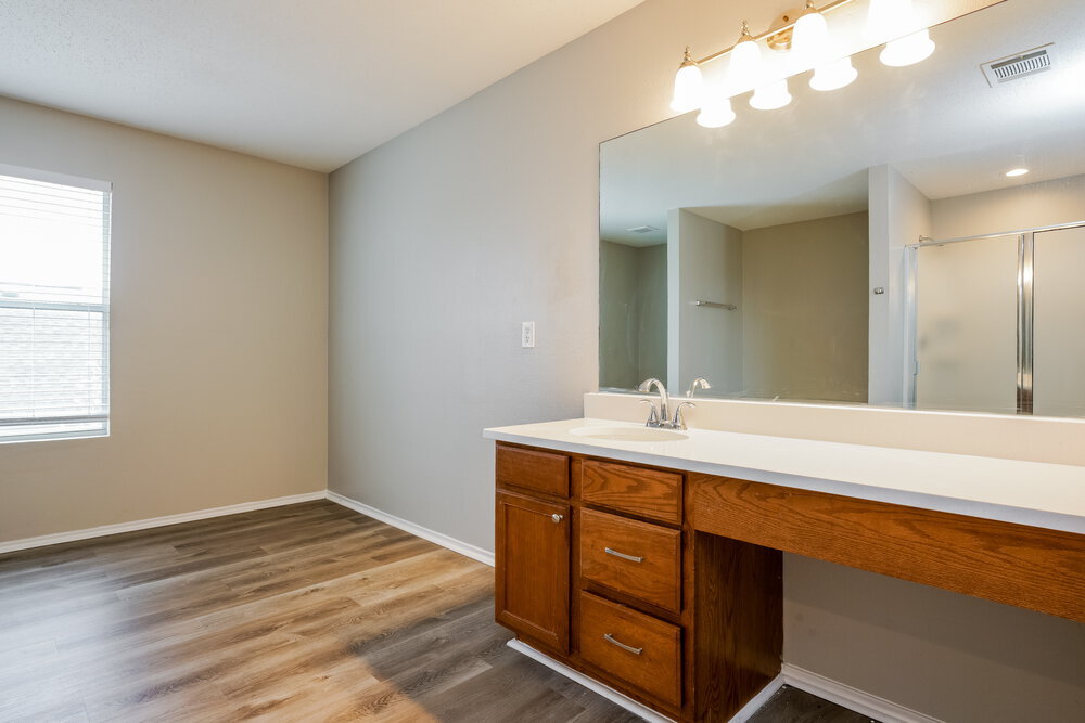 Building Photo - 8126 Mossberg Dr