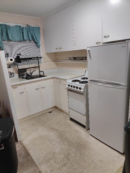 Building Photo - 821 Kinau St