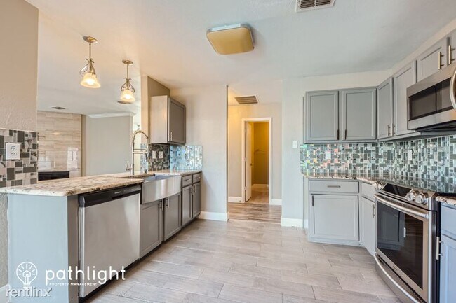 Building Photo - 4 br, 2.5 bath House - 1314 Windward Lane ...