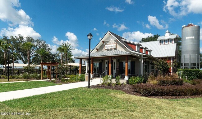 Building Photo - 2760 Seasons Rd