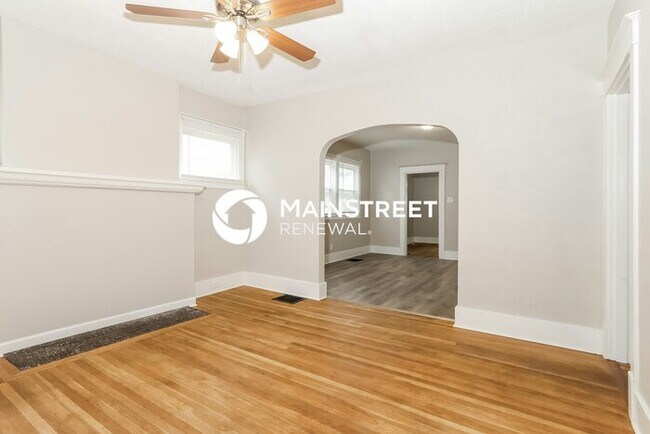 Building Photo - 3 Bedroom Pet-Friendly Home in Louisville,...