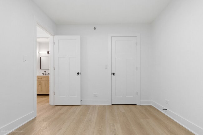 Building Photo - 372 Windsong Ct