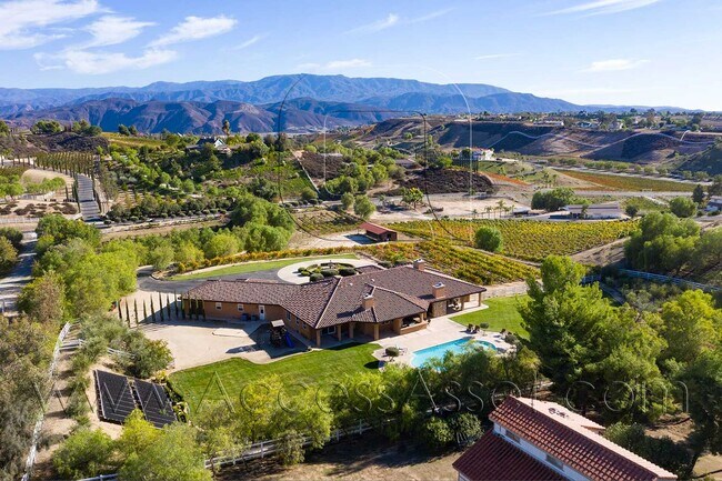 Building Photo - The Ultimate Tuscan Inspired Wine Country Estate With 5 Bed/6 Bath!