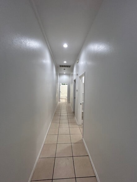 Hall - 6446 Palm View Ave