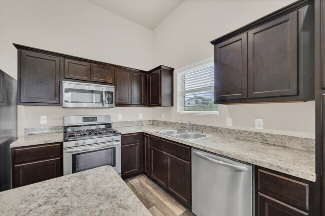 Building Photo - 5227 Victoria Lndg Trl