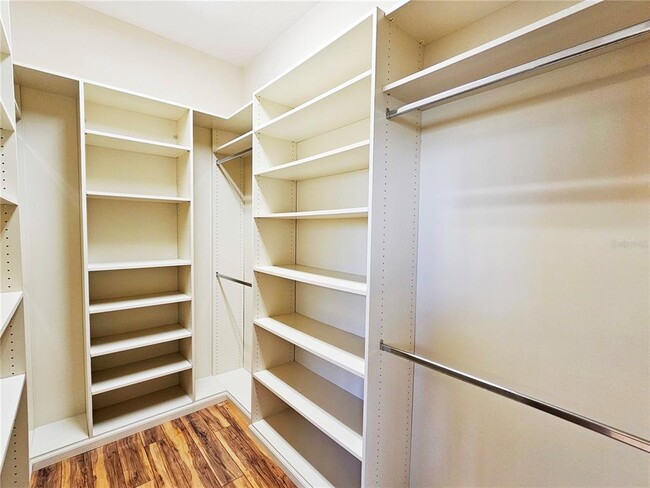 Building Photo - 10543 Woodchase Cir