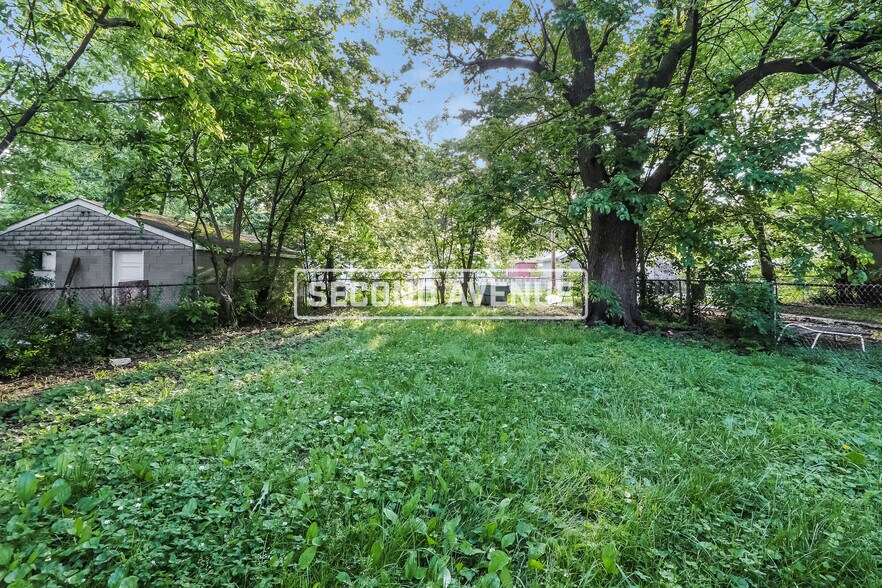 Building Photo - 3746 Kahlert Ave