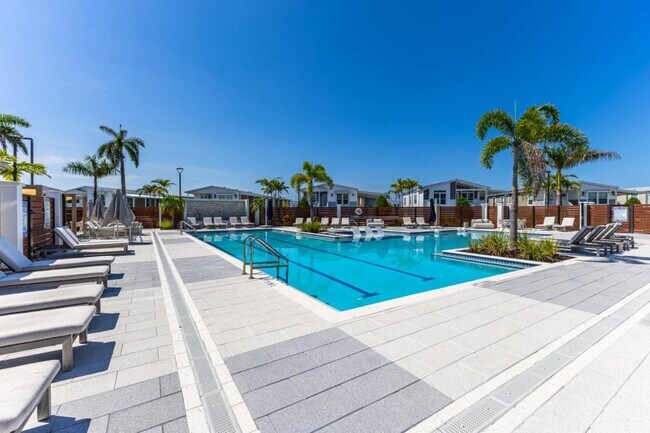 Building Photo - 11596 Palm Dr