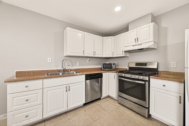 Building Photo - 1529 Wirt Rd