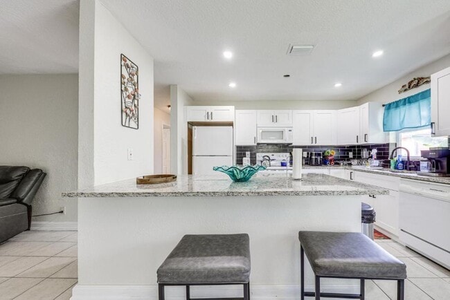 Building Photo - 4815 Bertha St