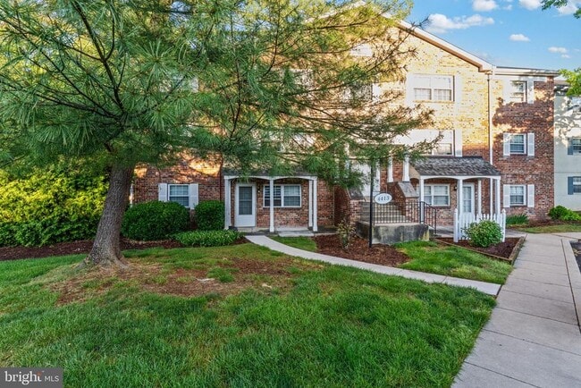 Building Photo - 4413 Romlon St