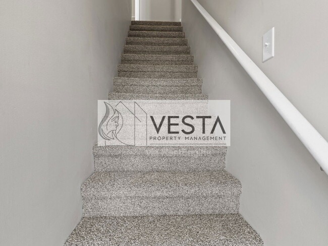 Building Photo - 588 Ray Hill Rd