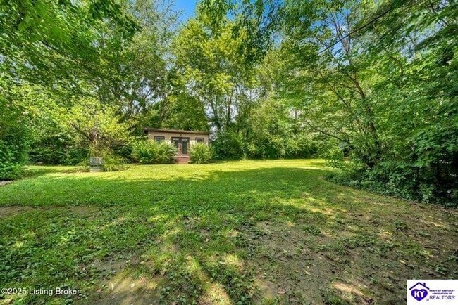Building Photo - 809 Clifford Dr