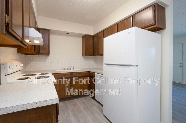 Building Photo - 1718 Larch St