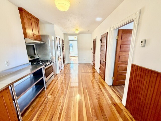 Building Photo - 9 Thacher Ct