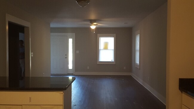 Building Photo - COMING SOON- 3 bedroom home in uptown Gree...