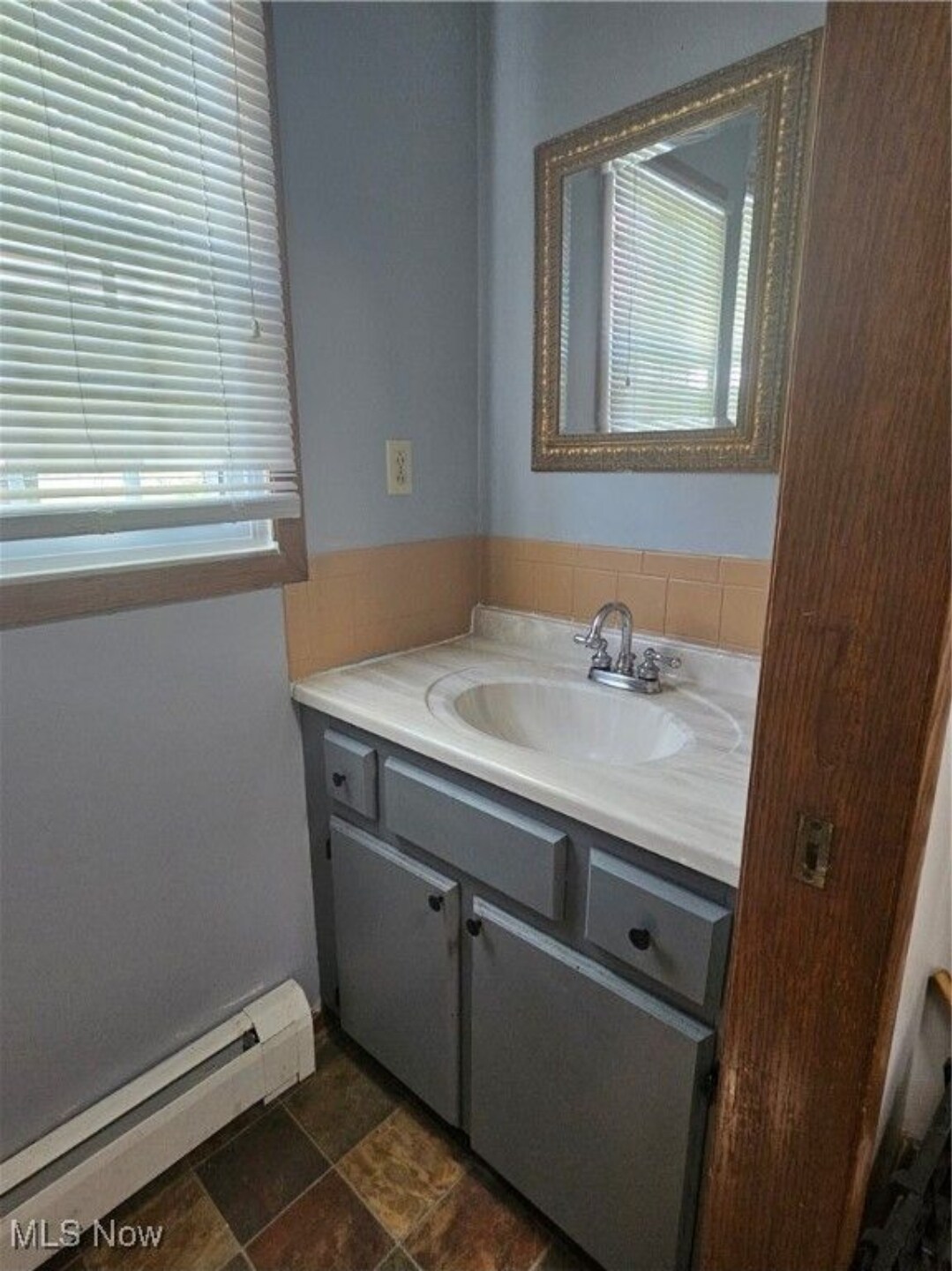 First floor half bath - 14293 Galehouse Rd