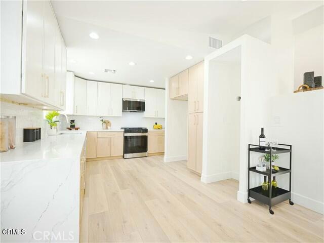 Building Photo - 7221 Fallbrook Ave