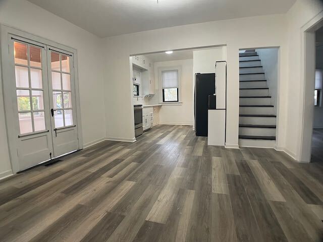 Building Photo - River Beach Drive