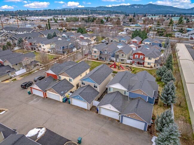 Building Photo - 3324 E Garrin Ct