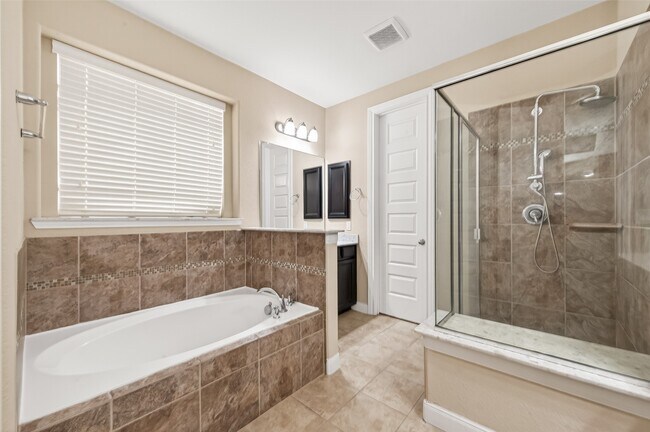 Building Photo - 3002 Overbrook Meadow Ln