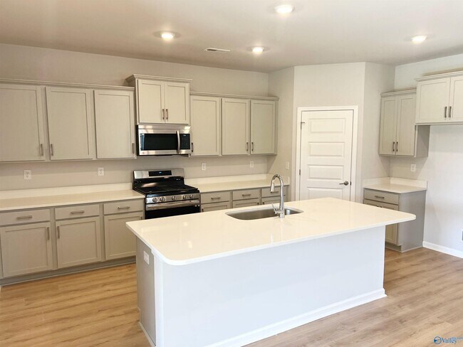 Building Photo - 11073 Wayland Rdg Dr