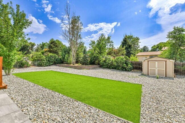 Building Photo - $2,995 - 4 Bed, 2 Bath Home in Aurora with...